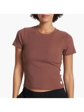 Vuori Pose Fitted Tee in Chestnut Brown Sz S Athleisure Activewear